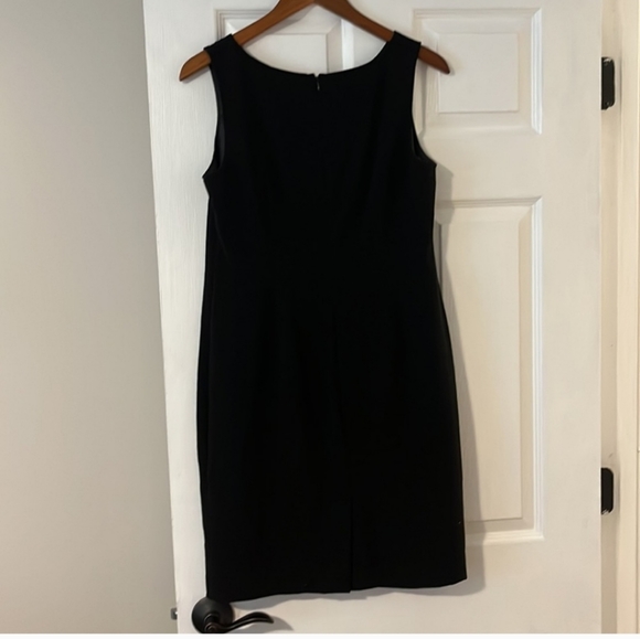 Black shift dress. Size 10. Beautiful - Picture 3 of 4